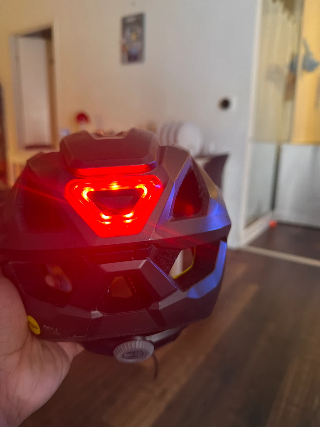 Squirts 2 Bicycle Helmet with Integrated LED Light - photo 3