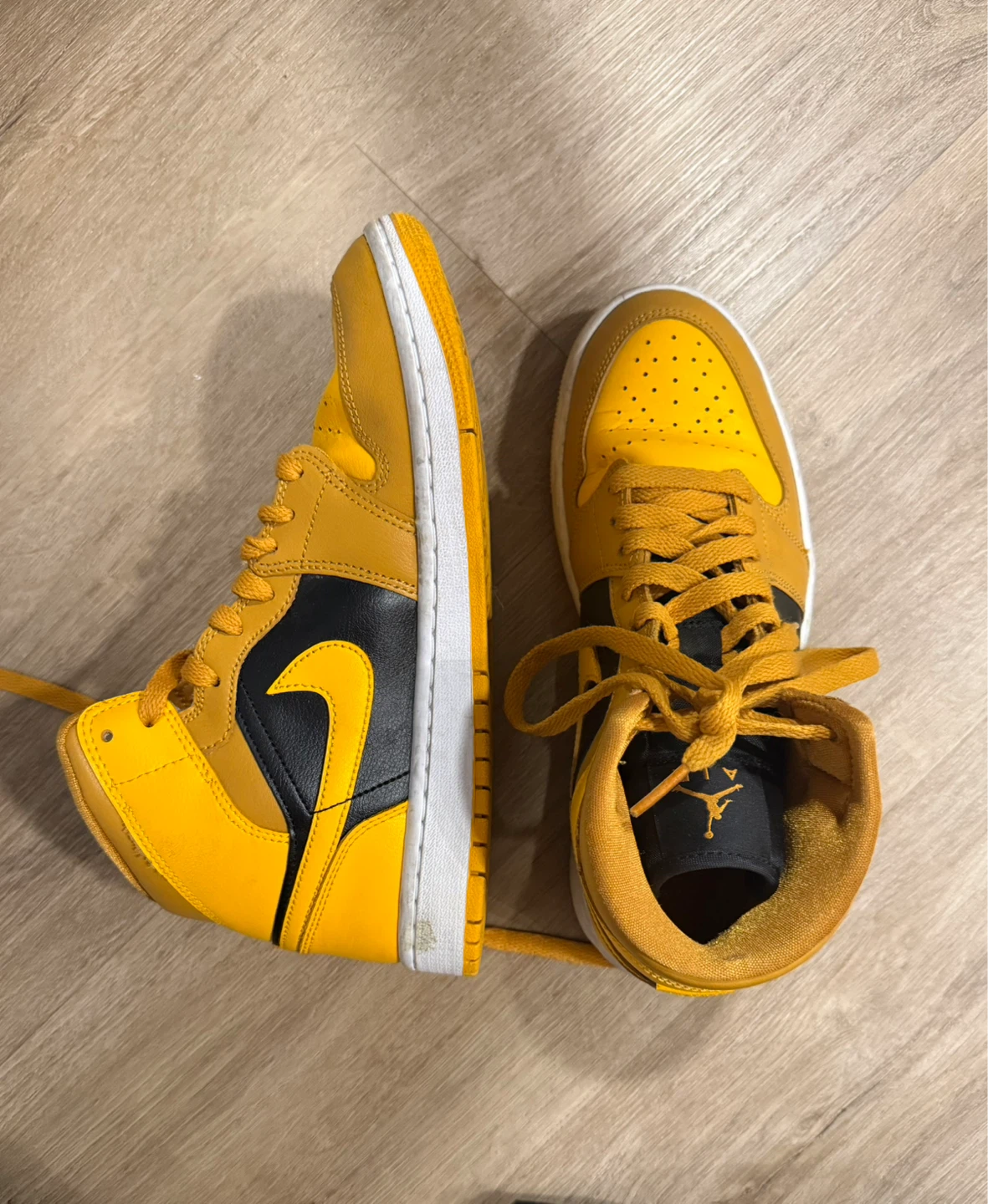 Nike Air Jordan  - Size 8.5 - Taxi Black Color