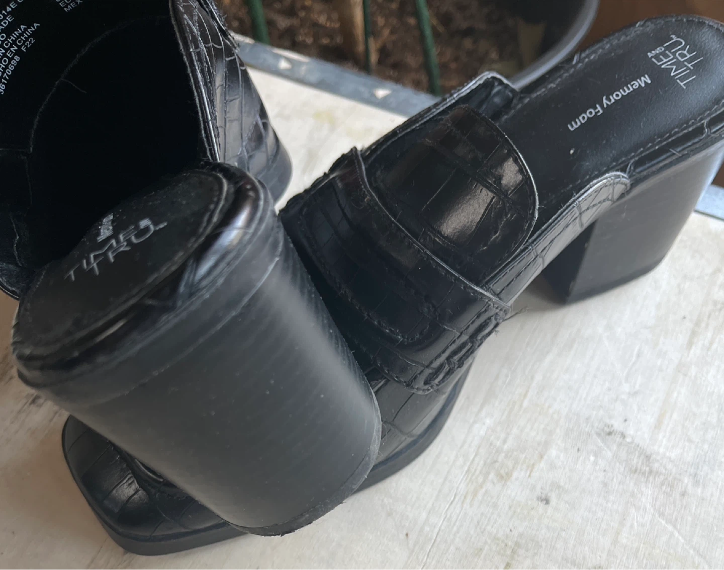 Black Mules  SIZE 10 Embossed Mules - TRU - photo 3