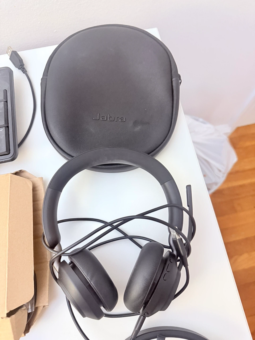 Dell Keyboard and 4 Mice Bundle with Jabra Headphones - photo 2