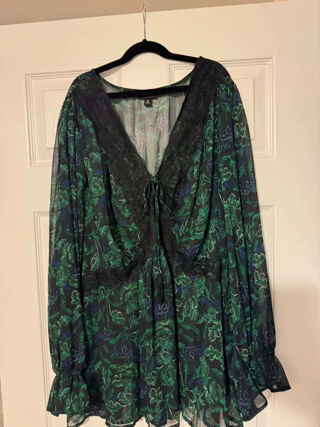 Torrid - Green Black Floral Print V-Neck Lace Top