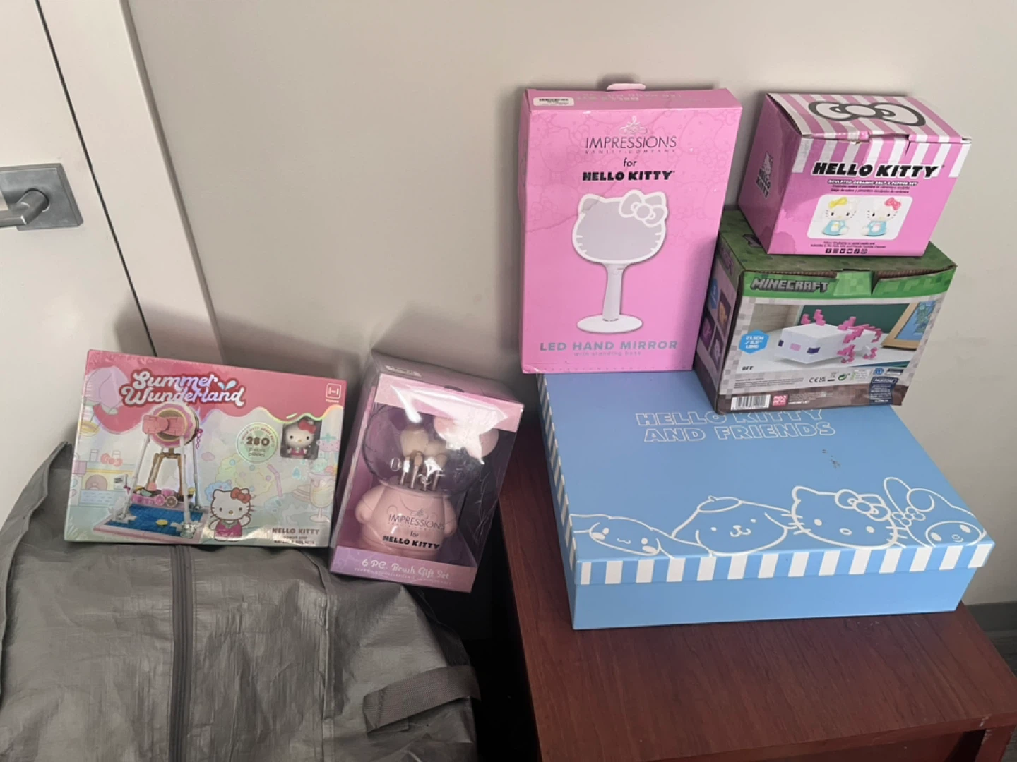 Hello Kitty and Friends 5 Piece Gift Set - photo 2