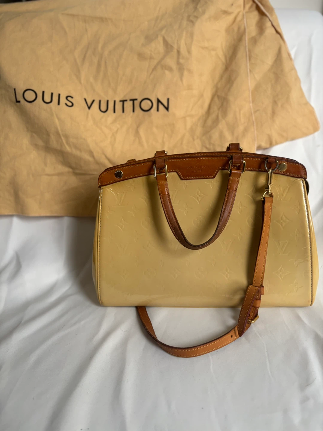 AUTHENTIC Louis Vuitton Monogram Vernis Alma BB Handbag