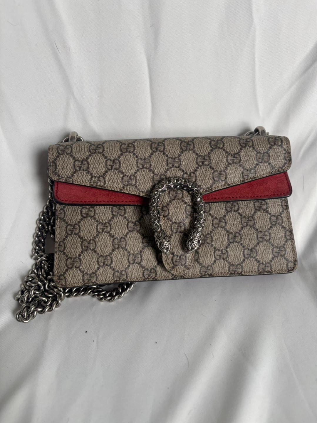 AUTHENTIC Gucci Dionysus GG Supreme Chain Wallet Beige Red