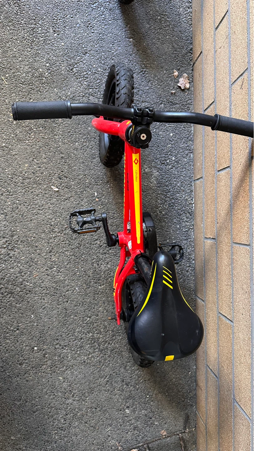 Diamondback Red toddler Bike - photo 3