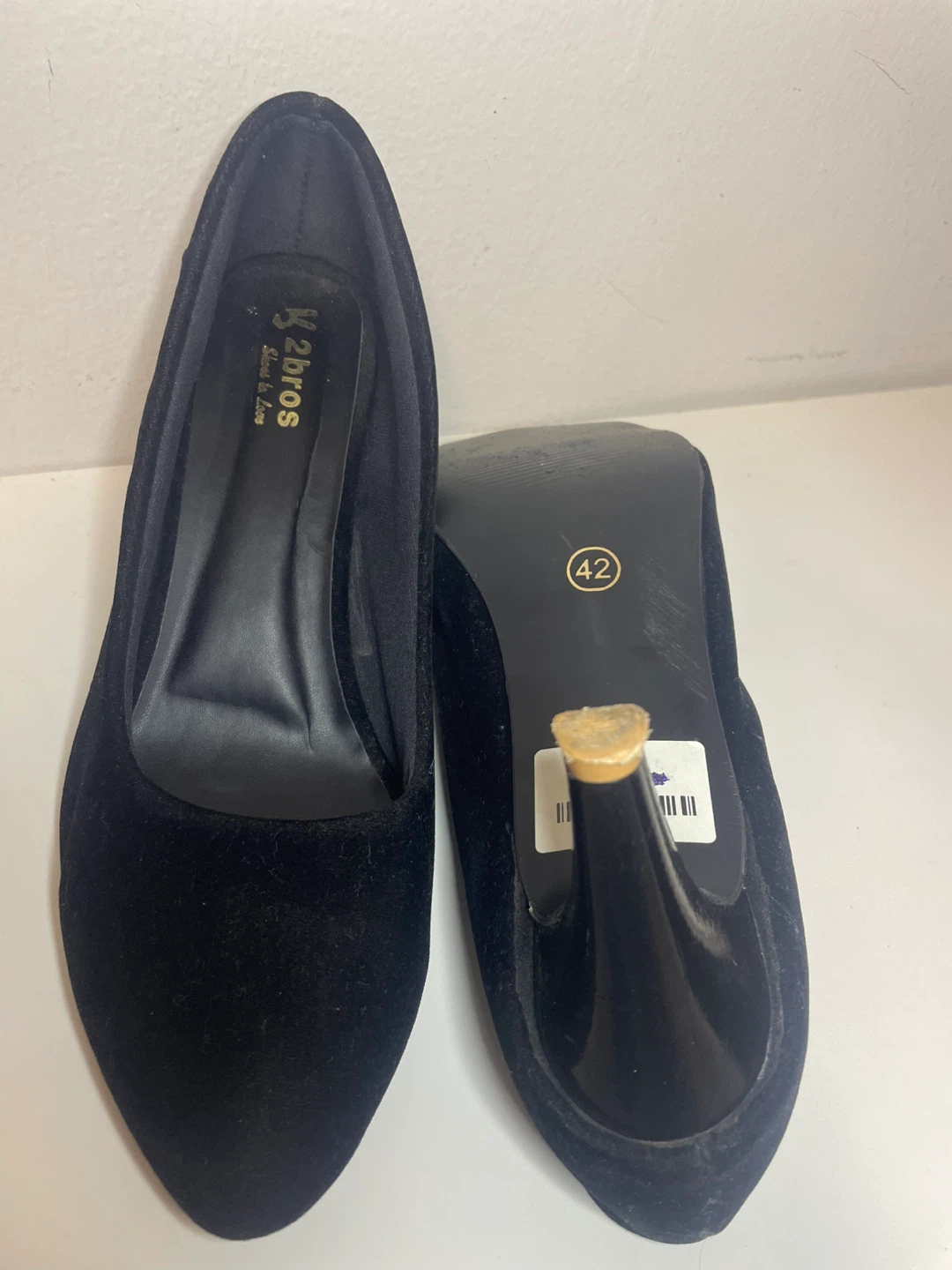 2bros Black Velvet Pointed Toe Heels 👠✨ | Size 42 (CAD 10.5) - photo 4