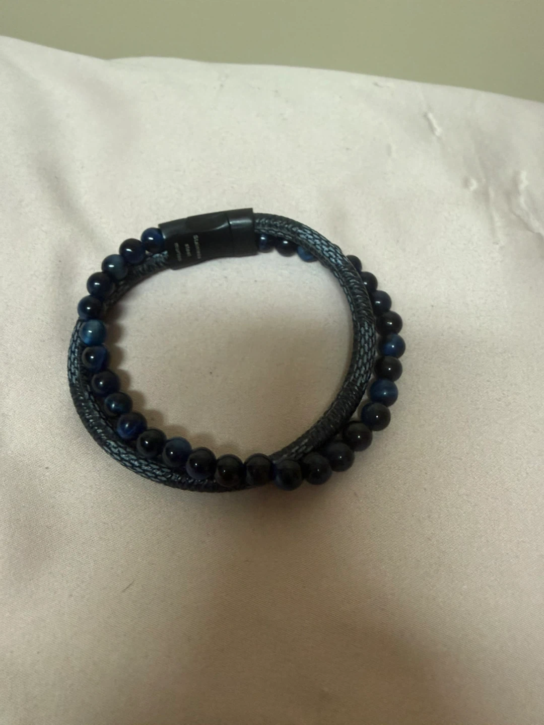 Men’s Leather & Beaded Bracelet – Magnetic Clasp – Like New - photo 2