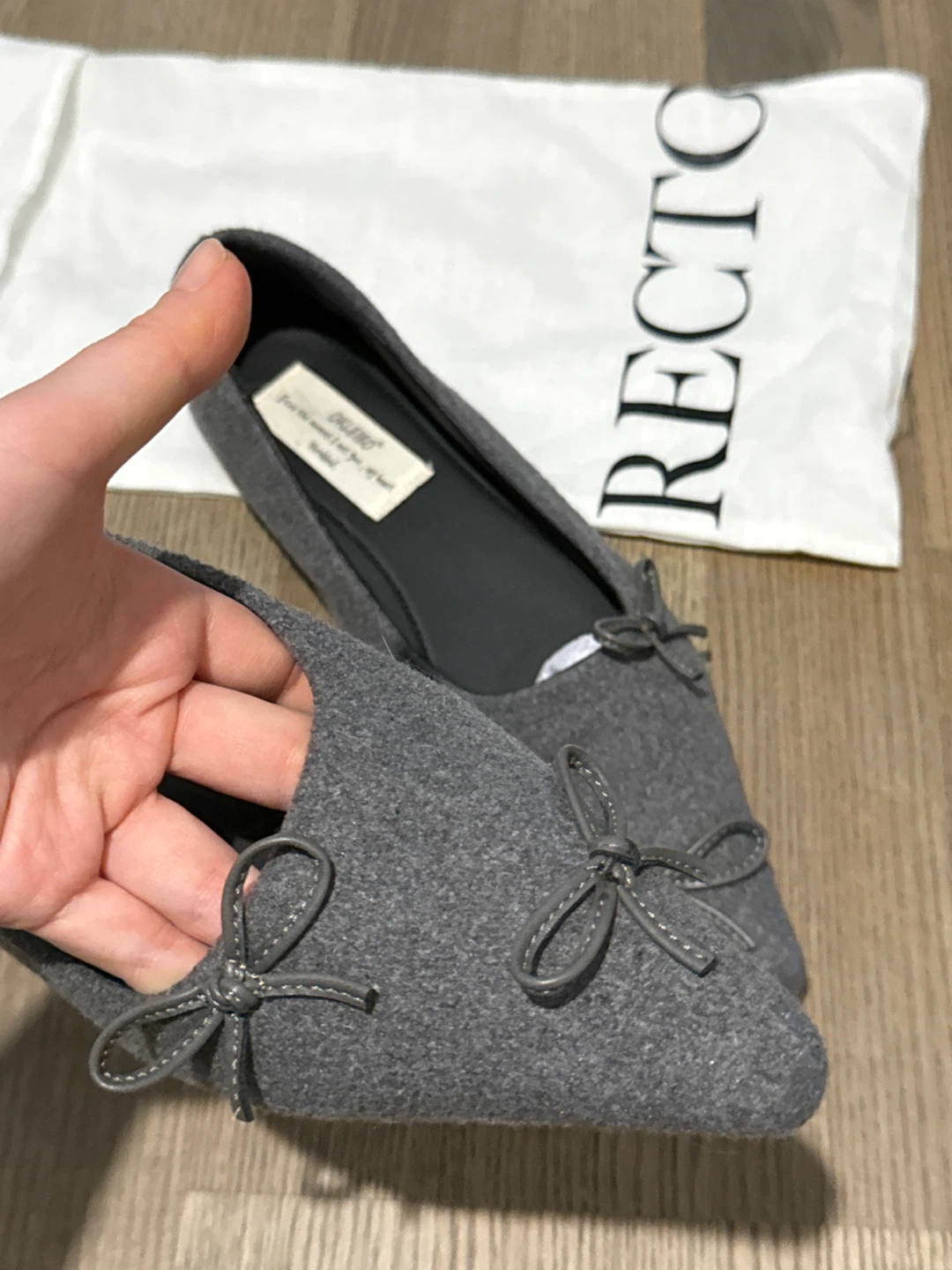 Like New Grey Ballet Flats with Bows - photo 2