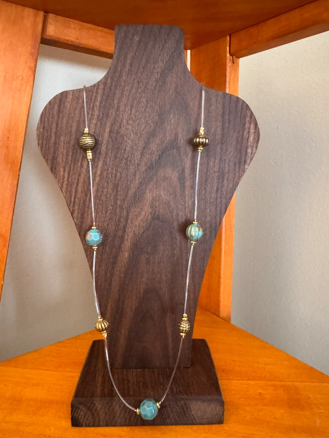 Handmade Beaded Necklace and Bracelet Set - photo 2