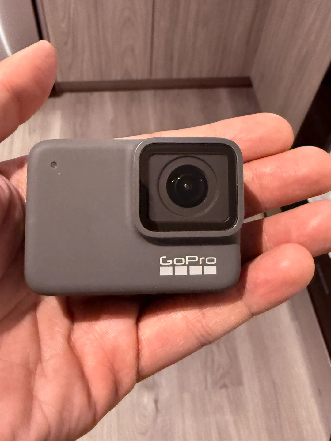 GoPro HERO7 Silver 4K + Handheld Grip