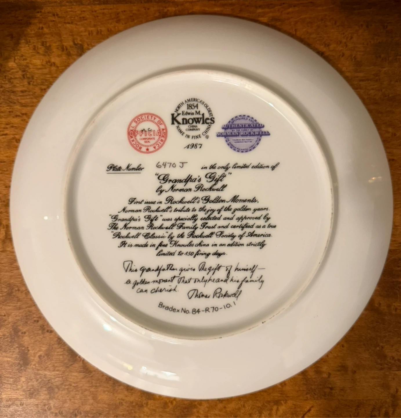 Norman Rockwell "Grandpa’s Gift" Collector Plate - photo 2