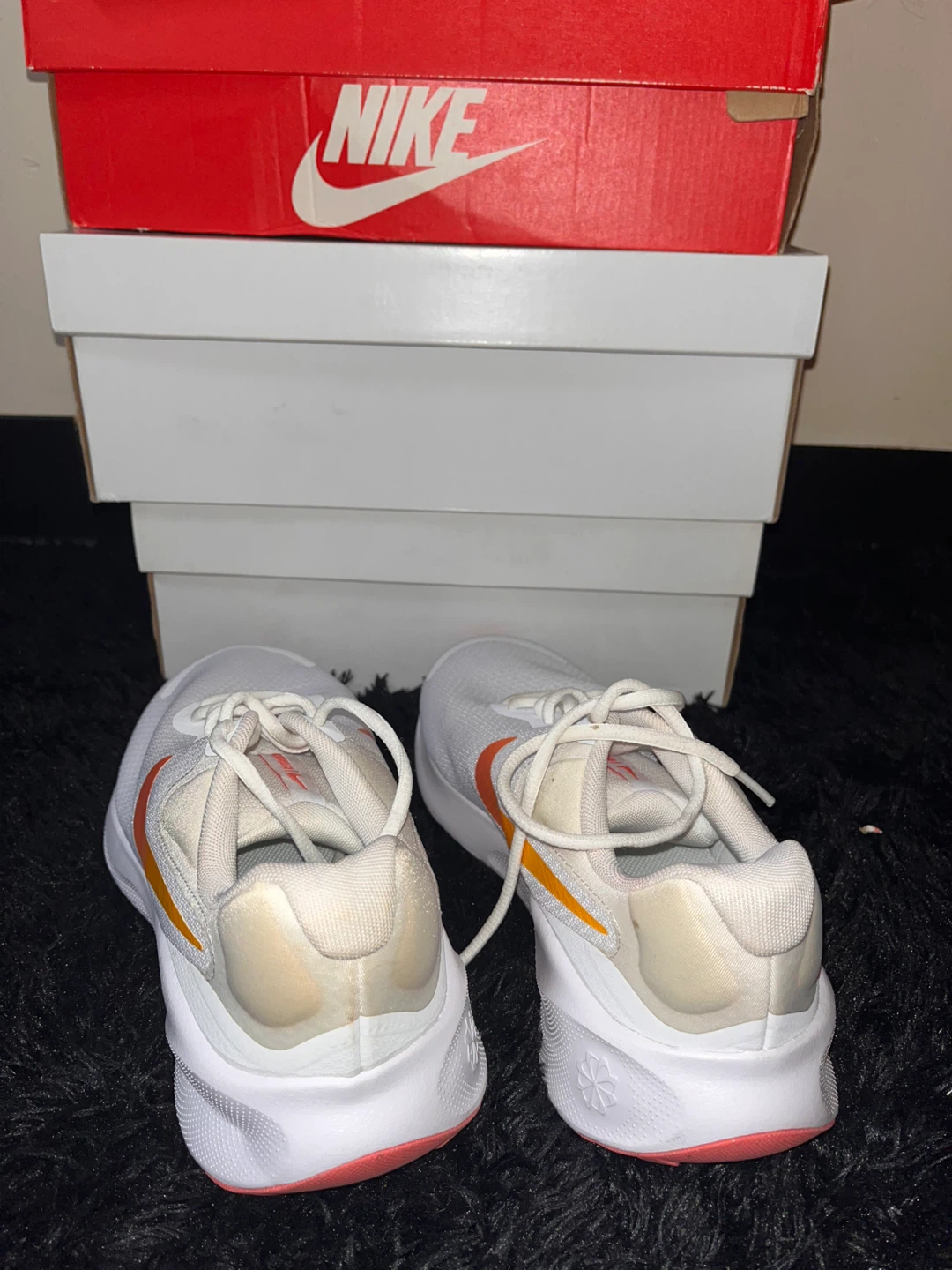 Nike Women's White Running Shoes - photo 2
