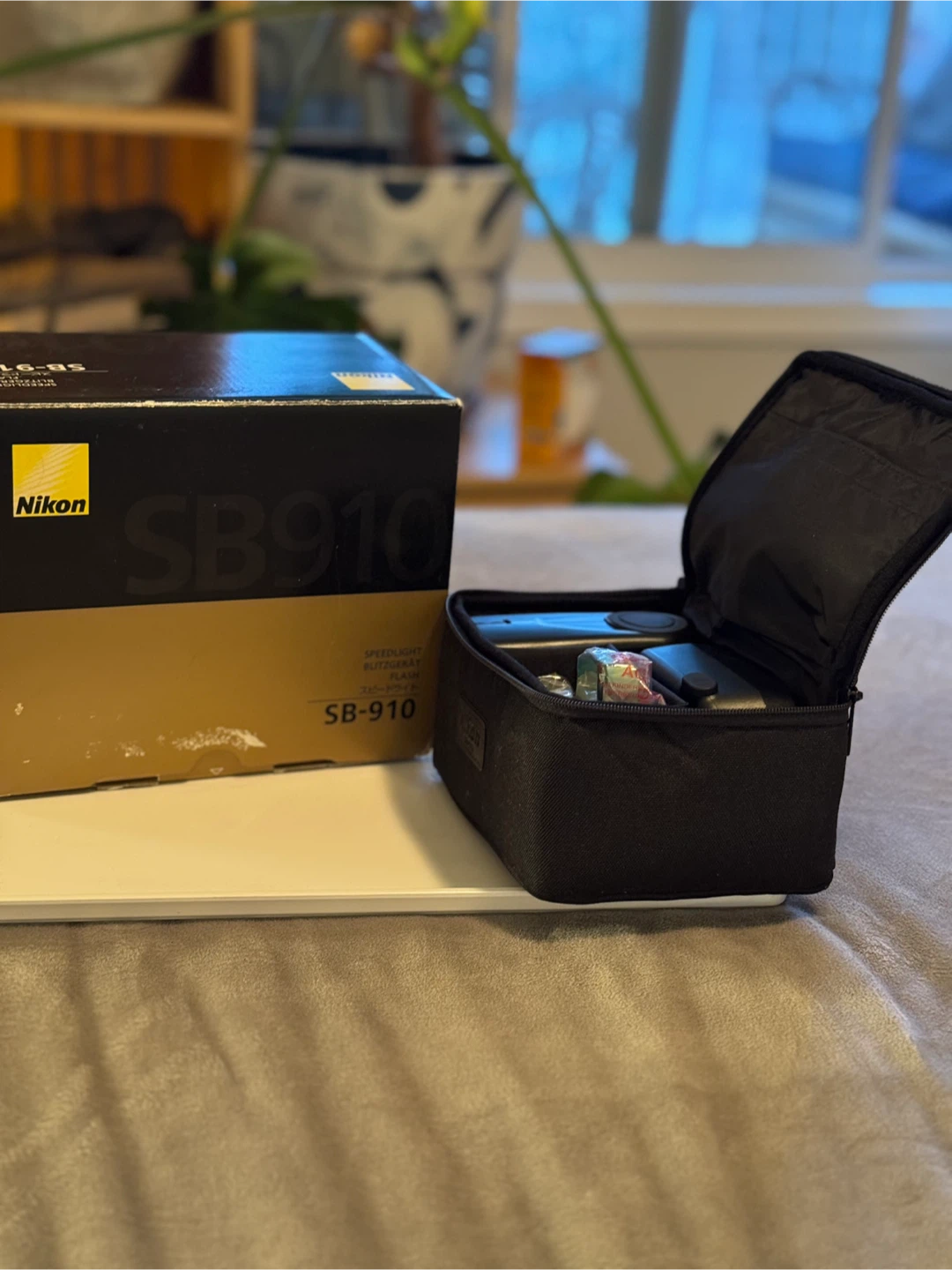 Nikon SB-910 Speedlight Flash - photo 3