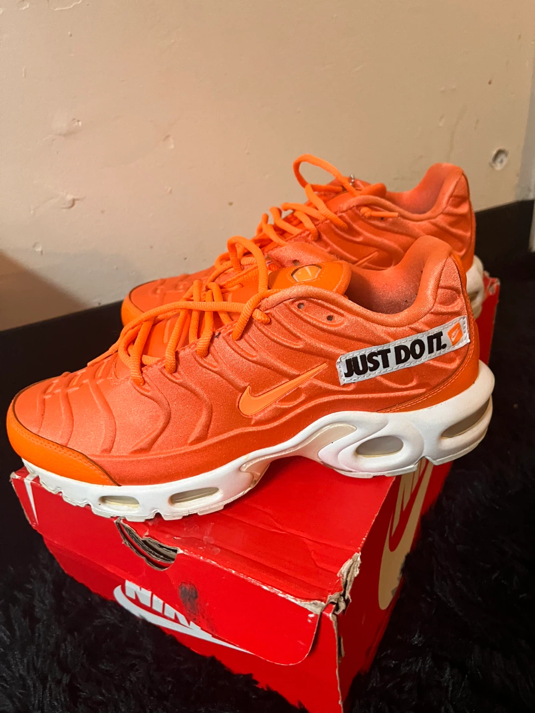 Nike Air Max Plus TN SE "Just Do It" Orange Men's Shoes Size 8