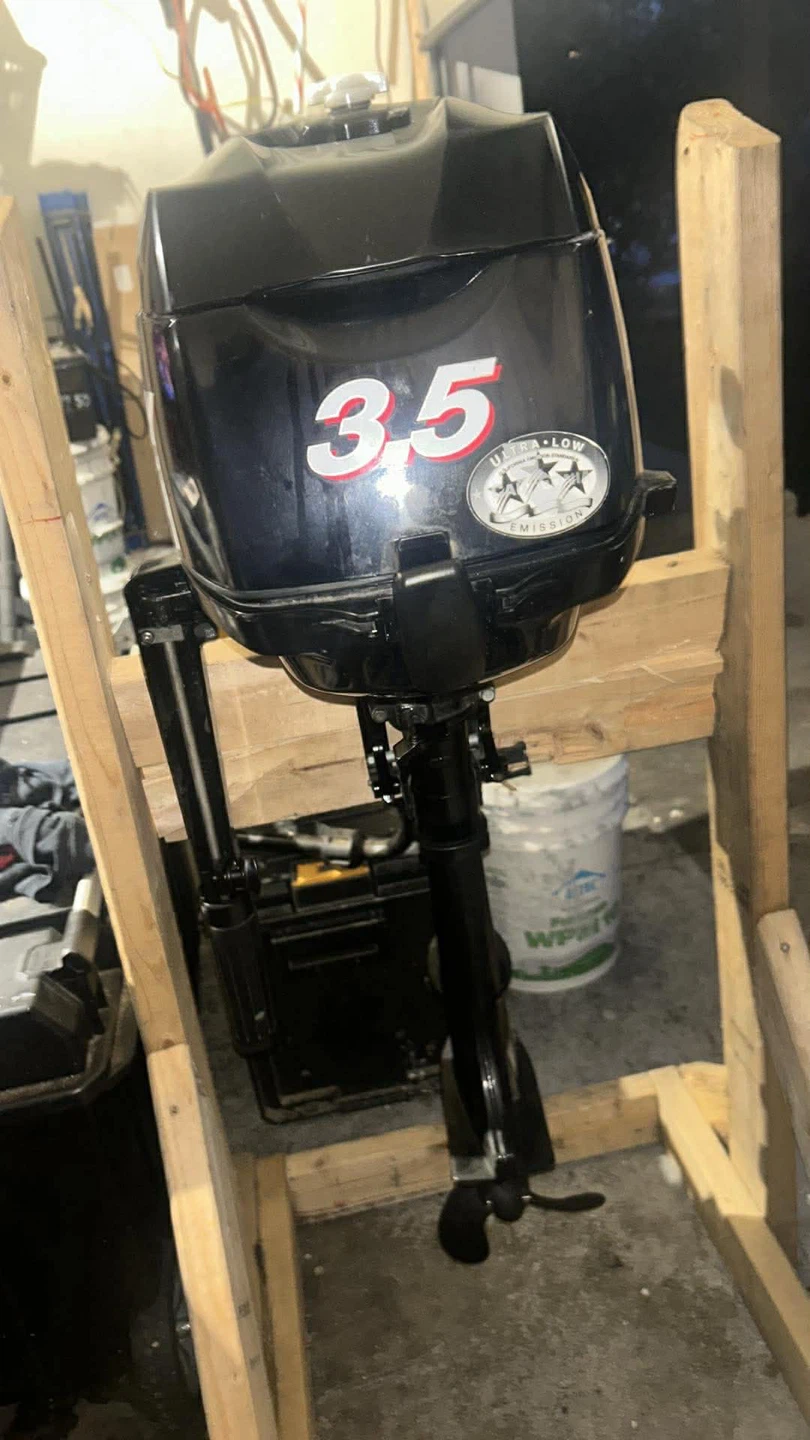 Mercury 3.5 HP FourStroke Outboard Motor - photo 2