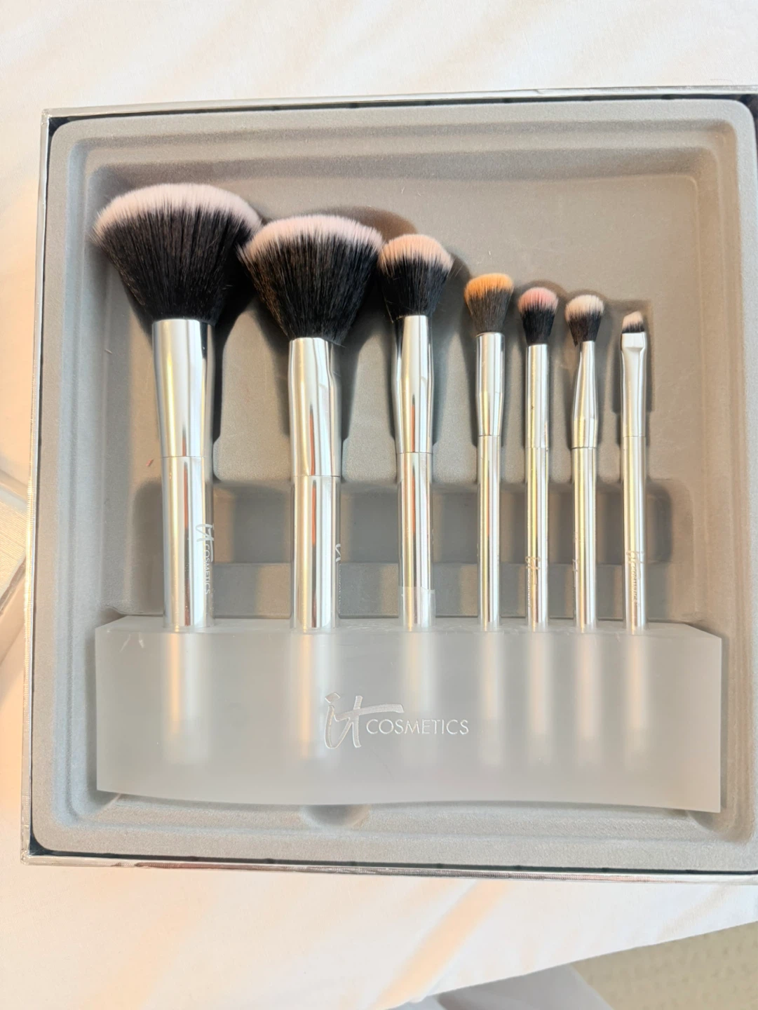 IT Cosmetics Makeup Brush Set - photo 2