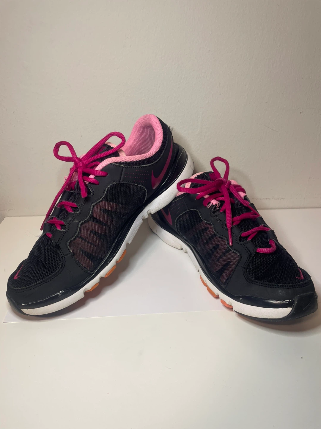 Nike Flex TR 2 Women’s Training Shoes 👟💖 | Size 8.5 (CAD) - photo 2