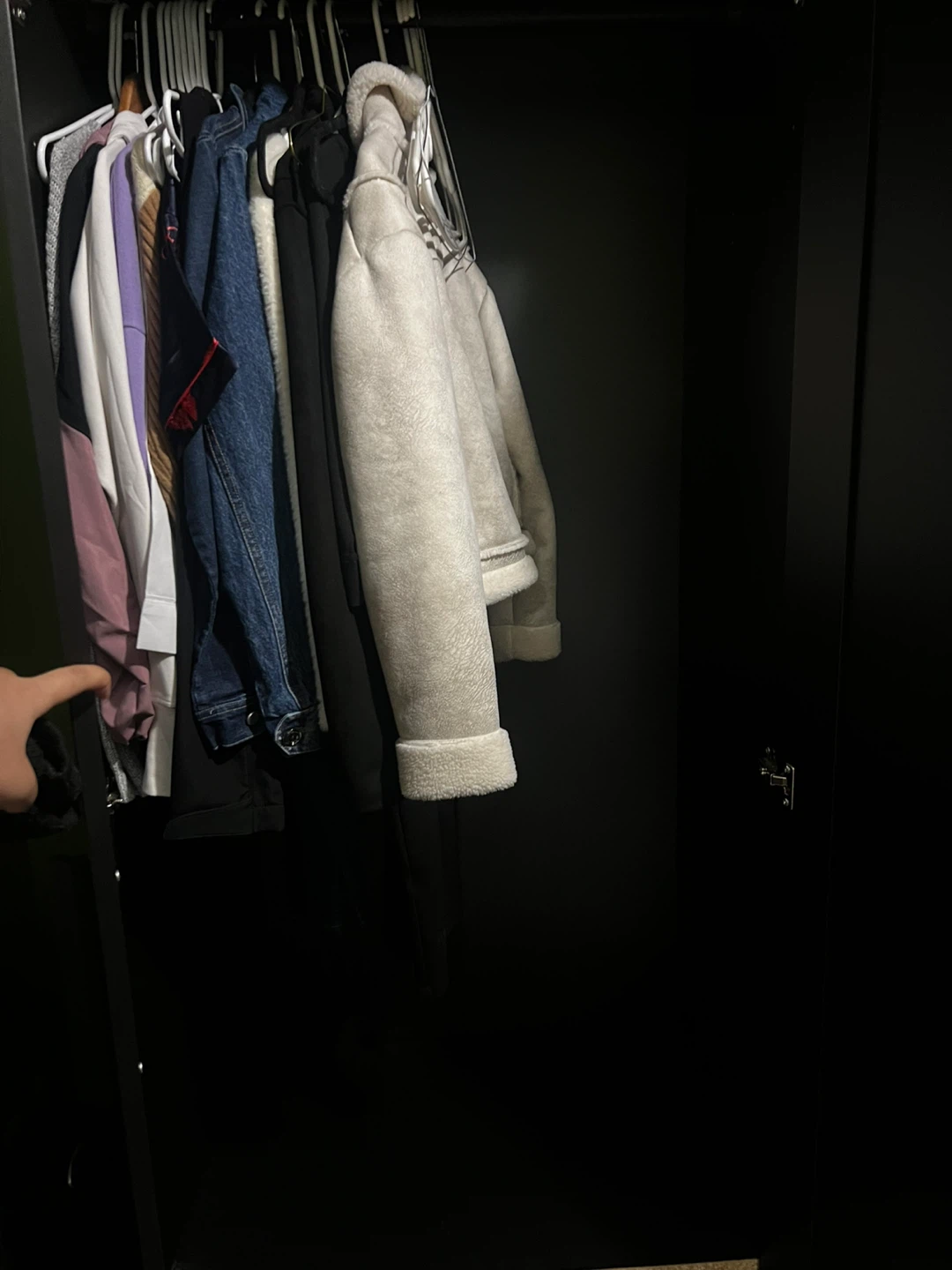Black 3-Door Wardrobe with Mirror - photo 5