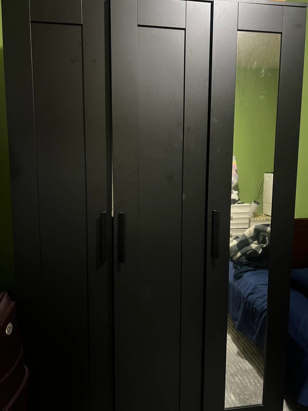 Black 3-Door Wardrobe with Mirror - photo 3