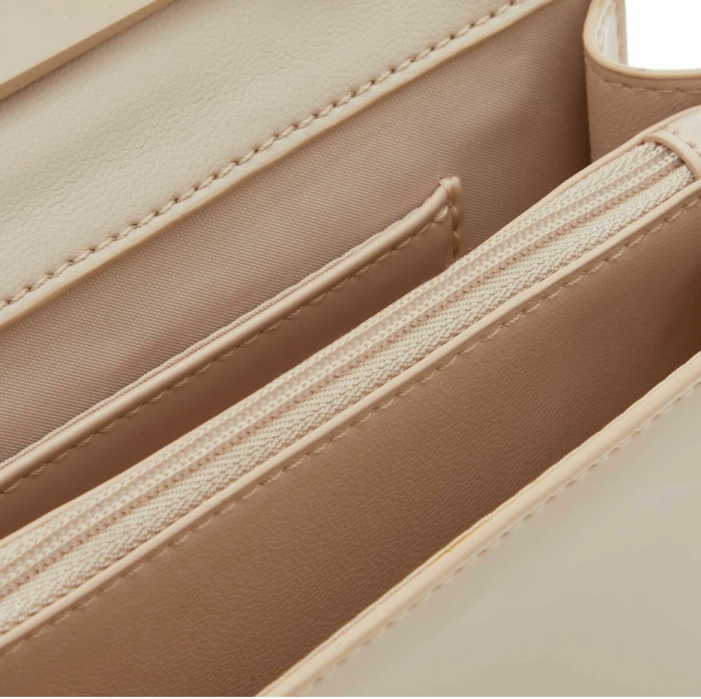 Acne Studios Aggri Patent Face Bag - Light Beige/Purple - photo 4