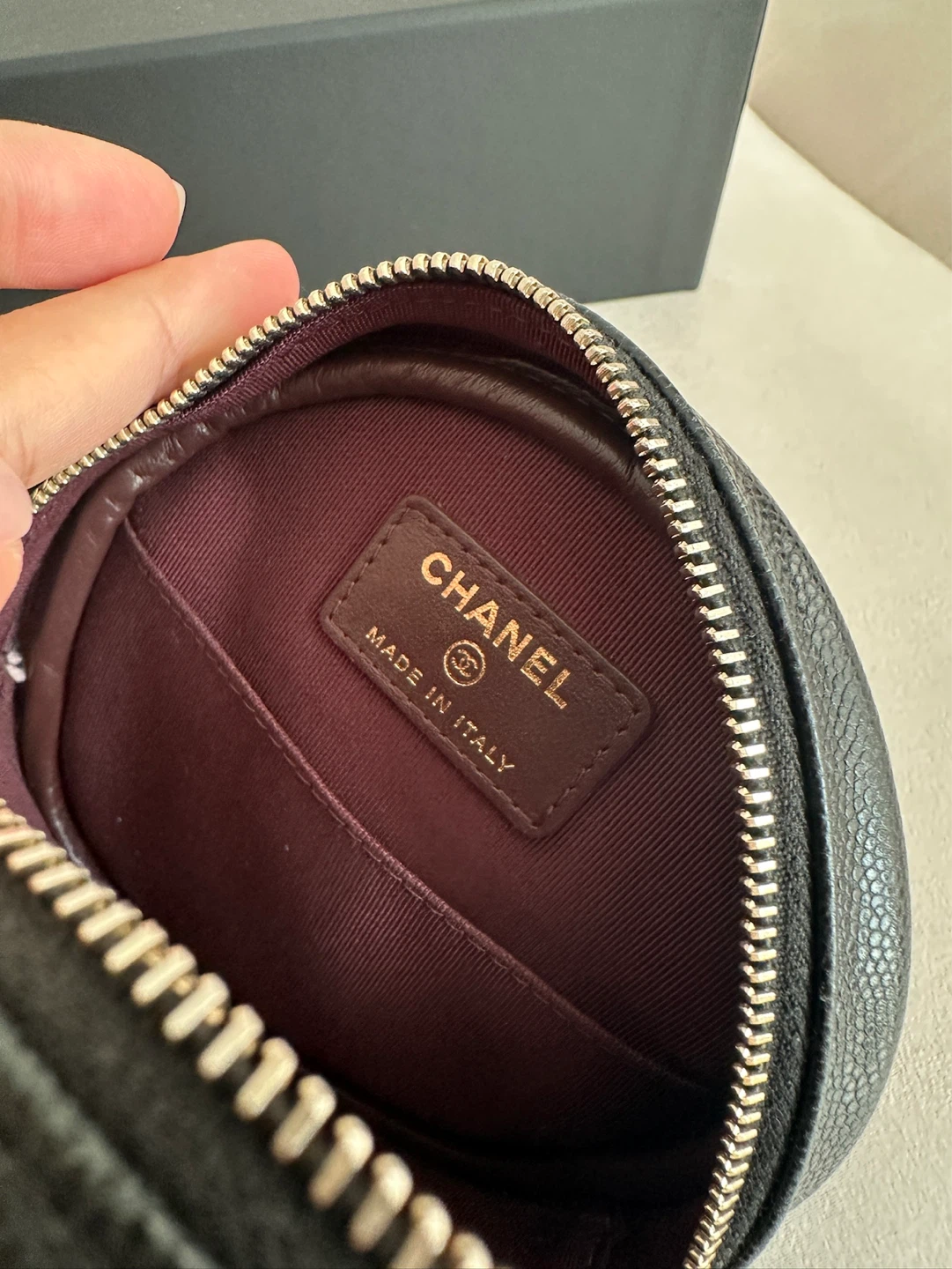 Authentic CHANEL Round Clutch with Chain Quilted Caviar Mini bag - photo 5