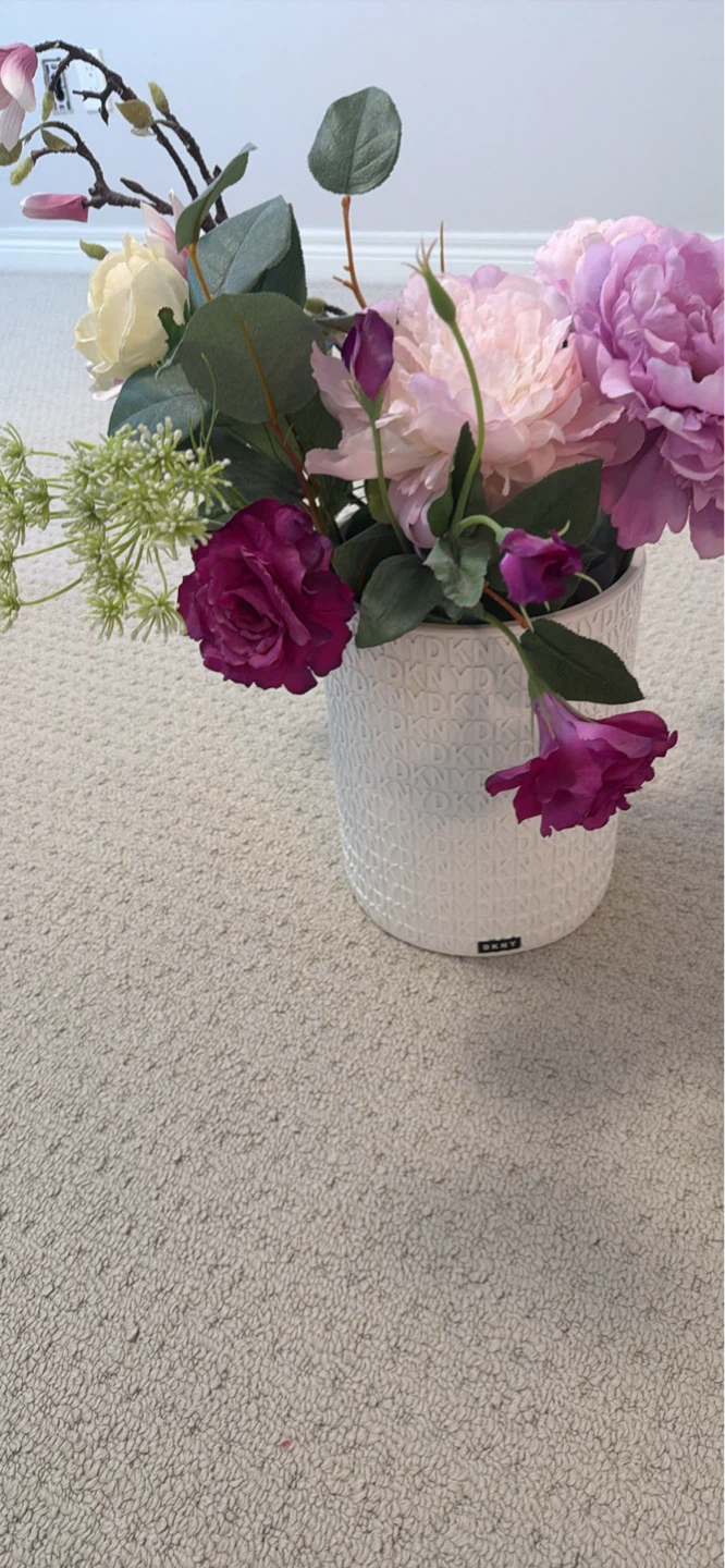 DKNY White Textured Faux Flower Arrangement