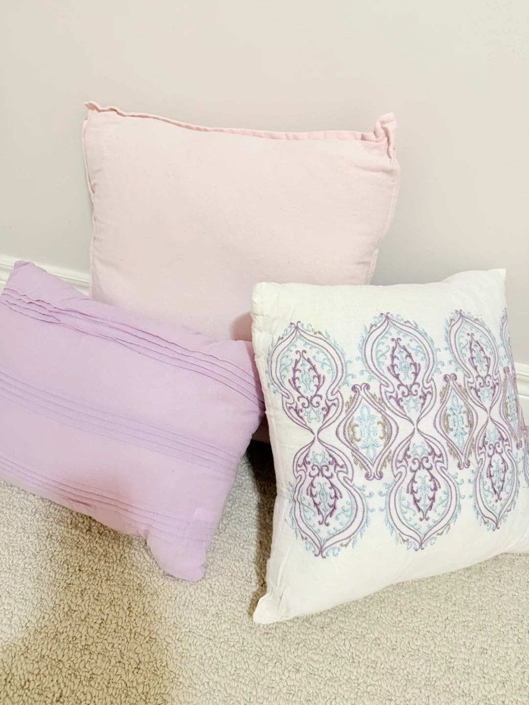 Set of 3 Decorative Throw Pillows - photo 5