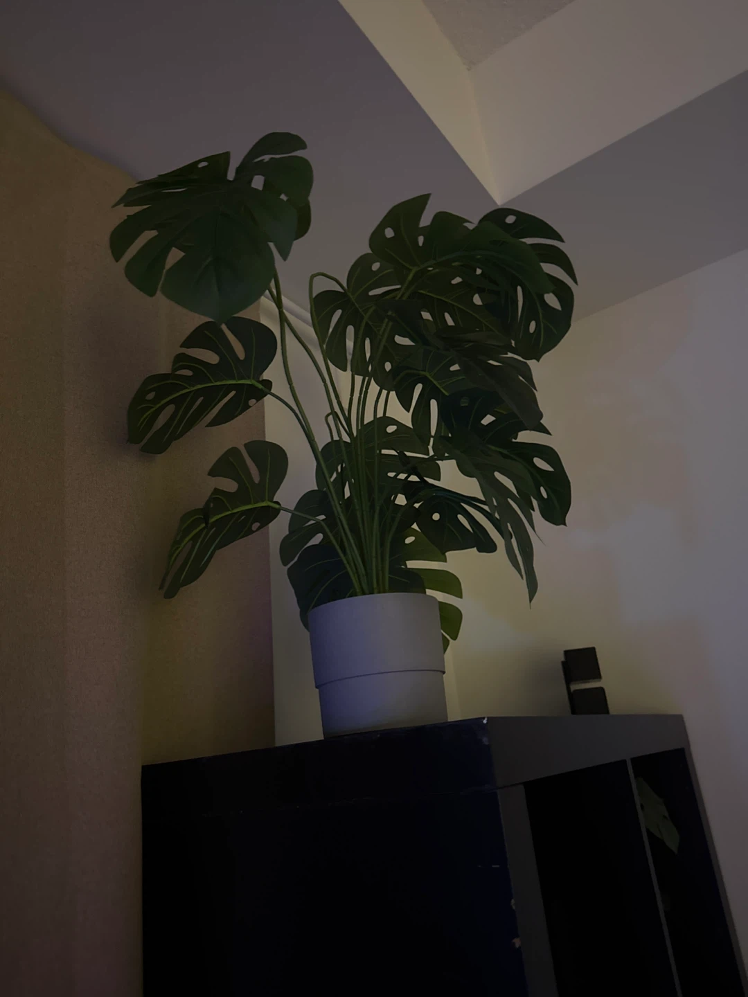 4 Artificial Plant with pots - photo 4