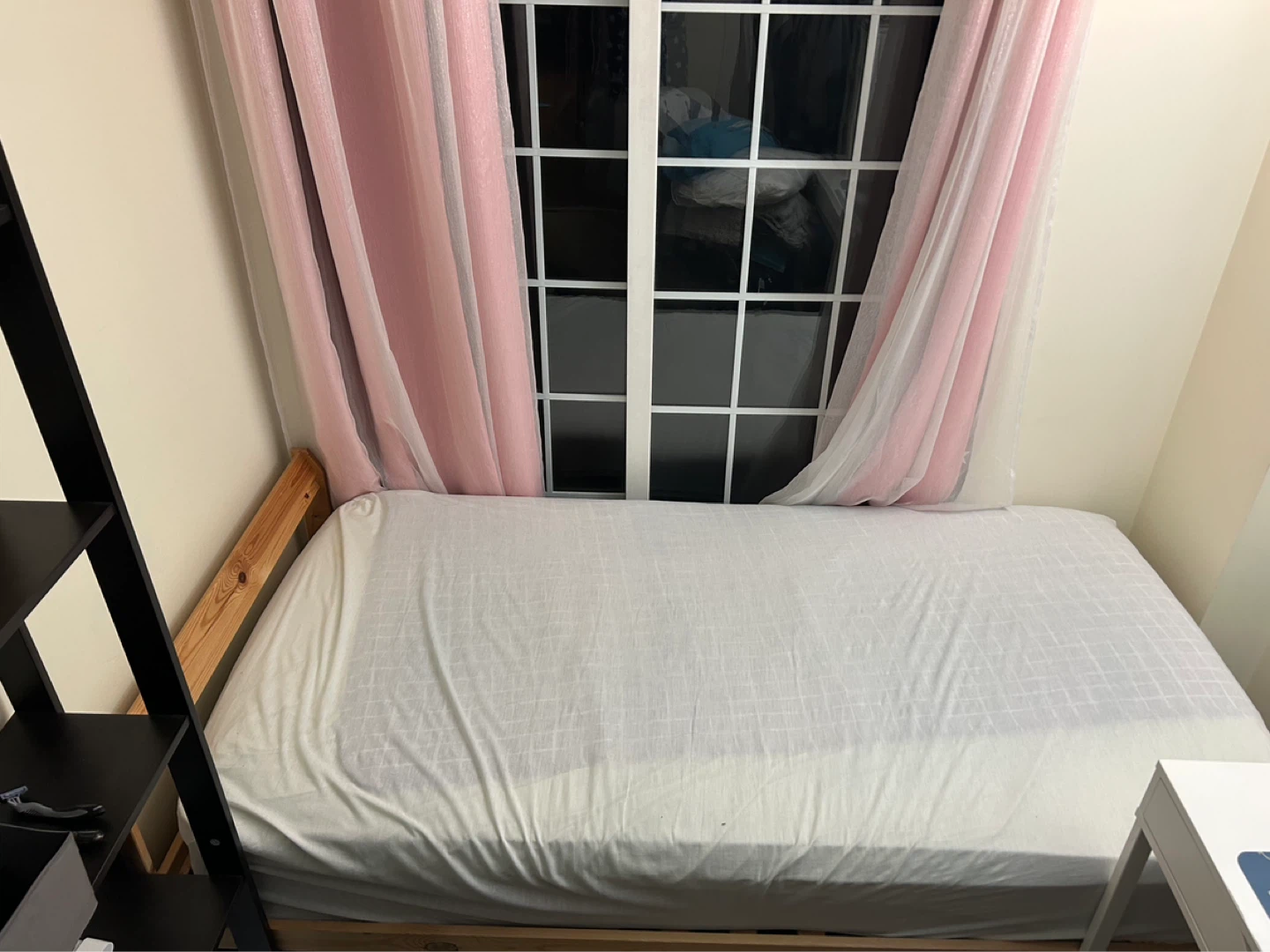IKEA NEIDEN Twin/Single Bed Frame with mattress - photo 2