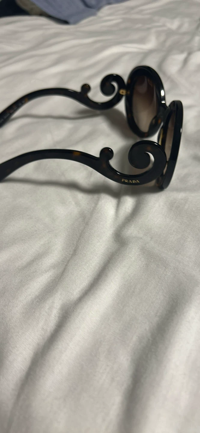 Prada Sunglasses - photo 3
