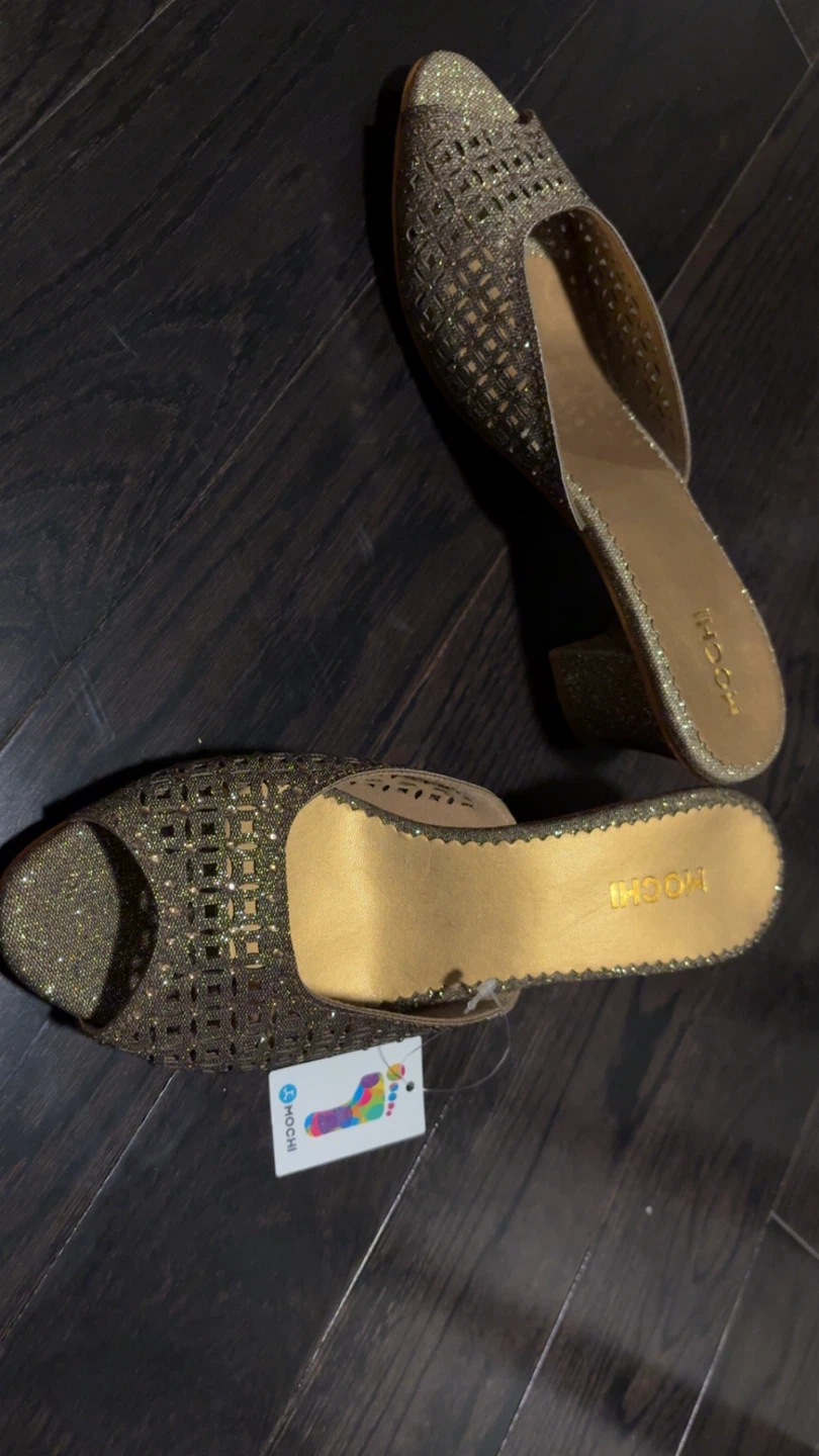 ‼️Mochi Glitter Embellished Heels‼️