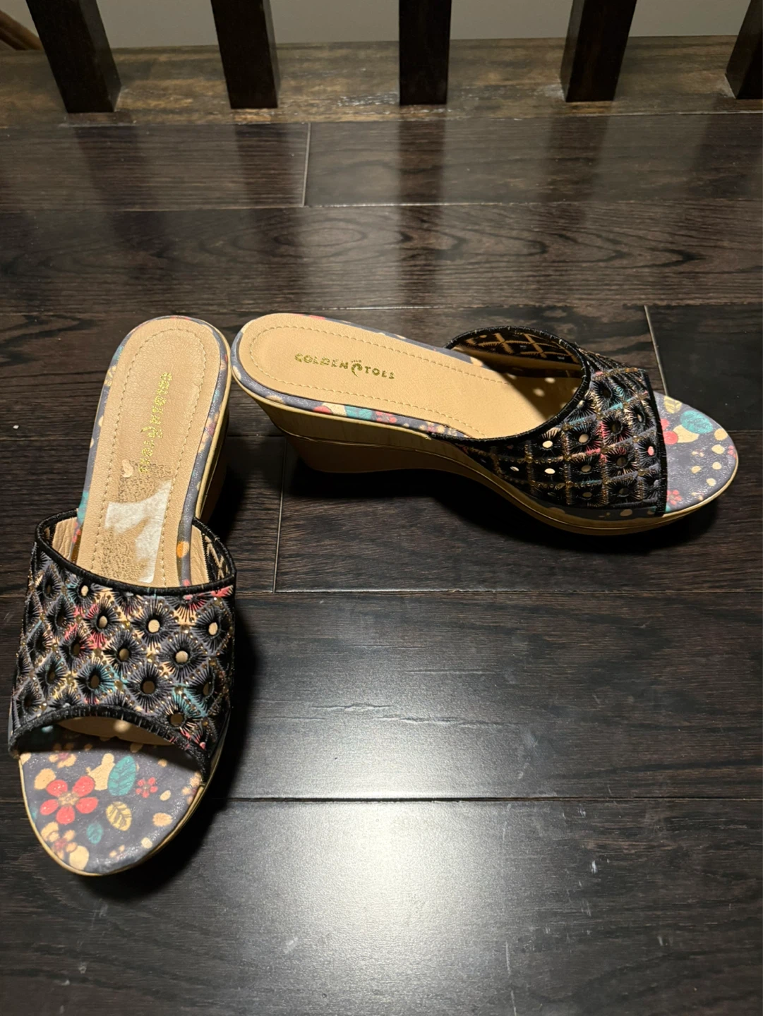 ‼️Golden Toes Wedge Sandals Size 37‼️
