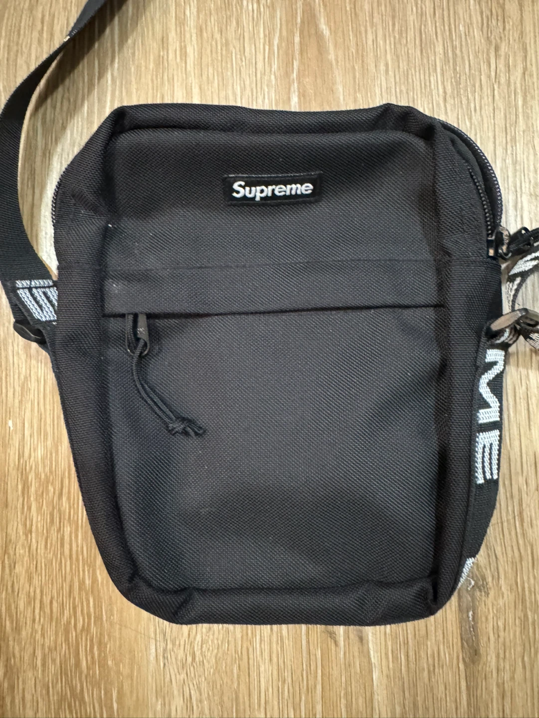 Supreme SS18 Black Shoulderbag - photo 2