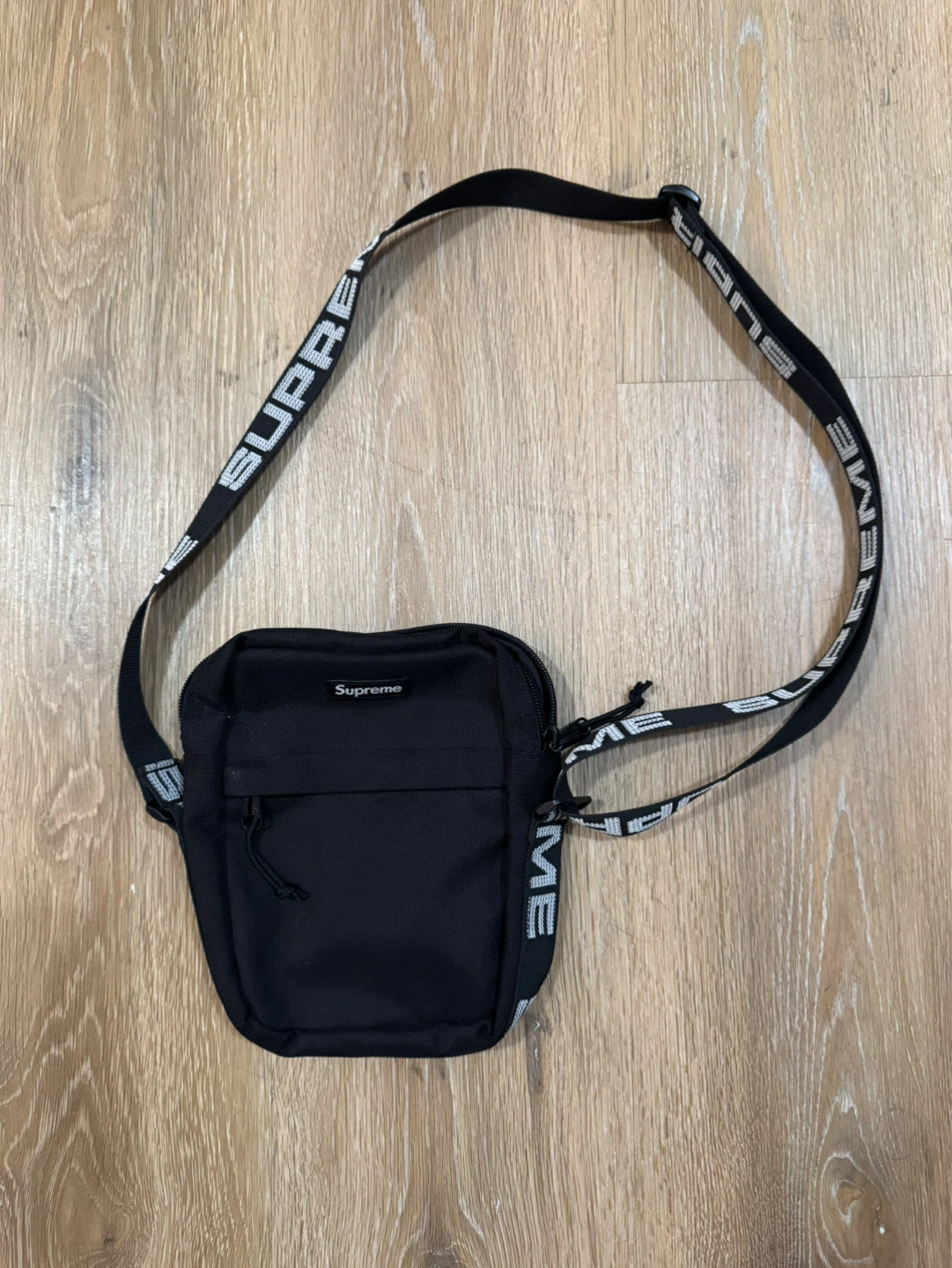 Supreme SS18 Black Shoulderbag