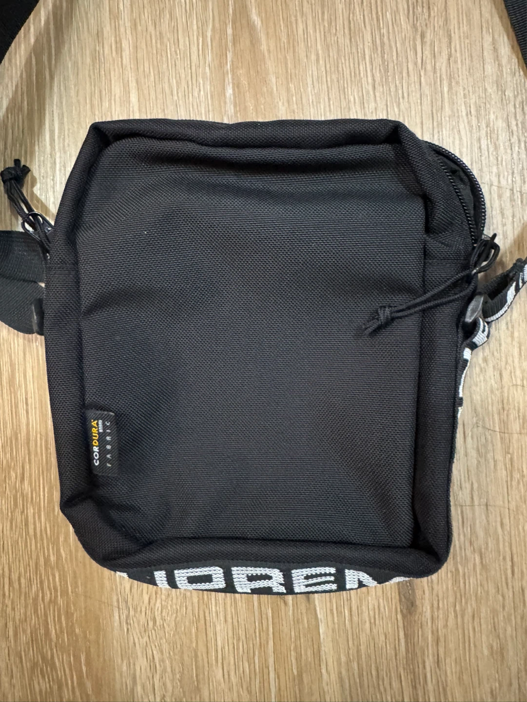 Supreme SS18 Black Shoulderbag - photo 4