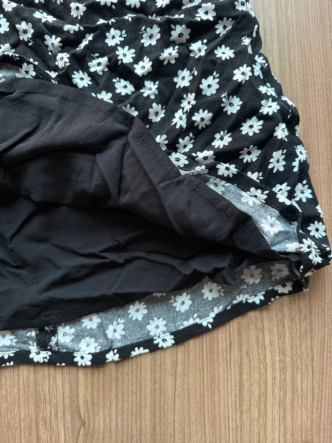 Garage Black Floral Mini Skirt - size XS - photo 3
