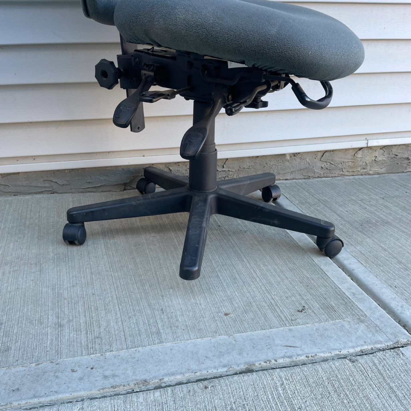 Office Chair - photo 5