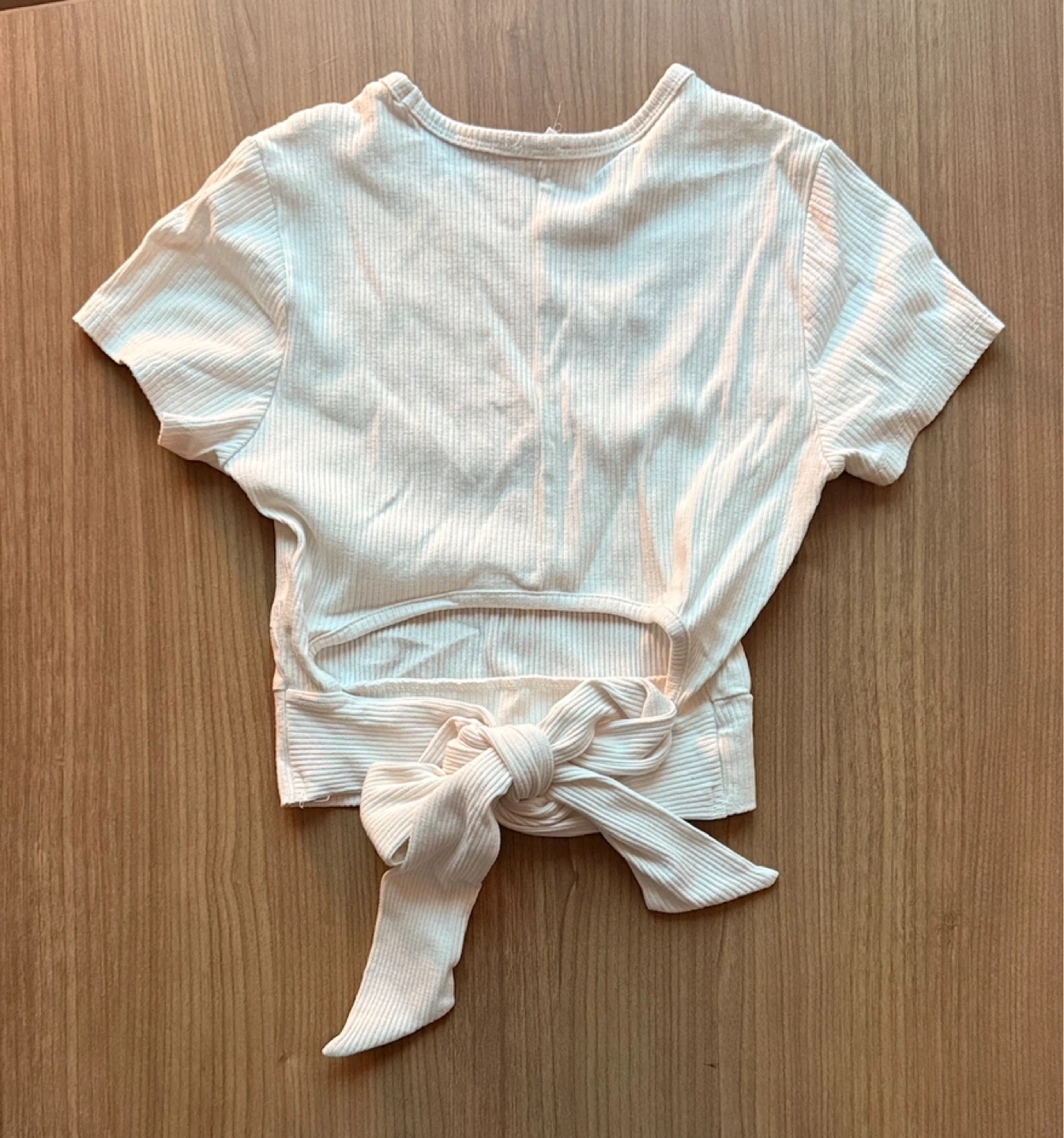 Garage White Ribbed Tie-Back Top - size small