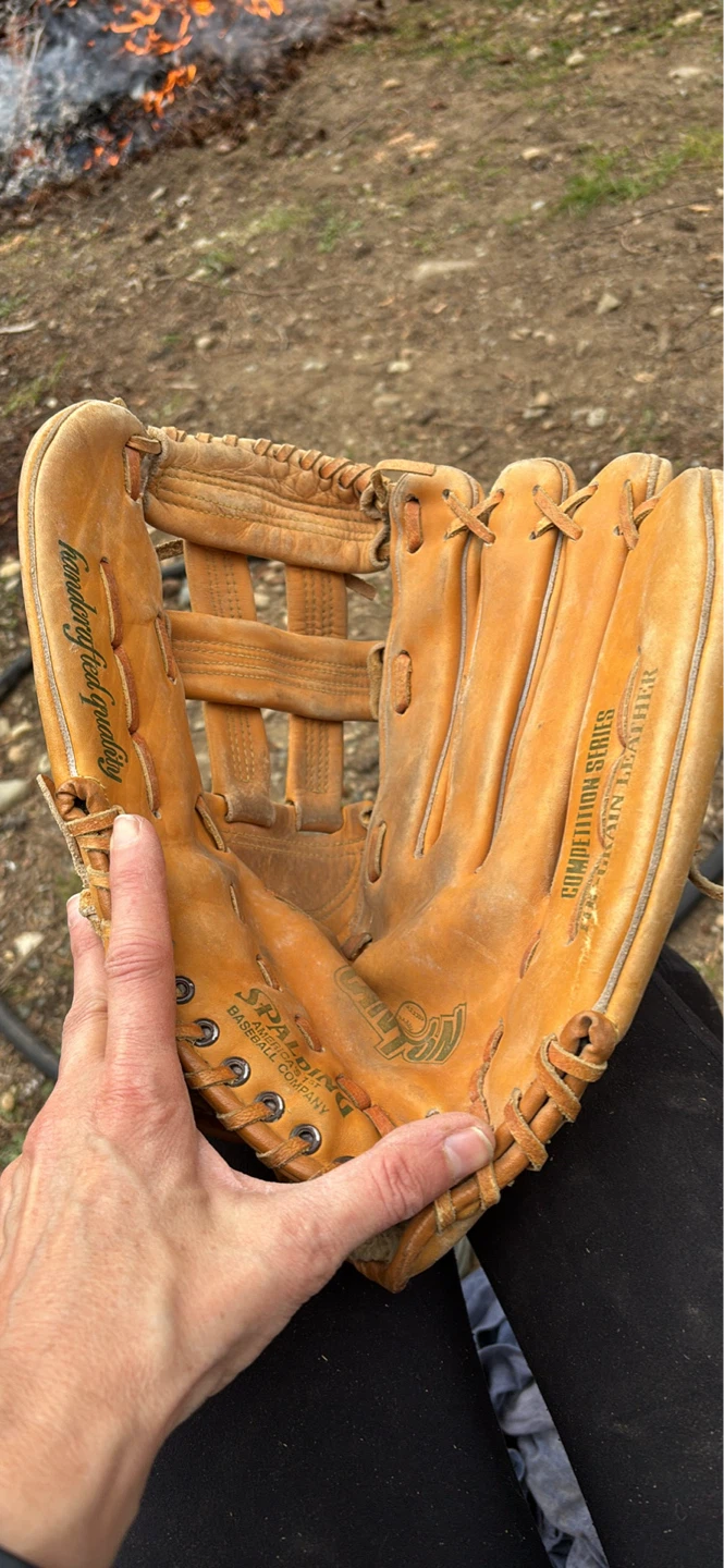 Spalding Baseball Glove - photo 2