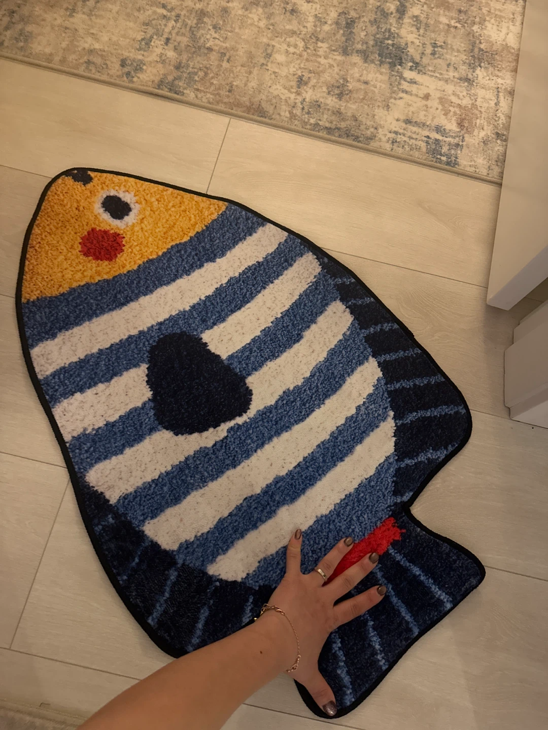 Fish Shaped Bath Mat - photo 3