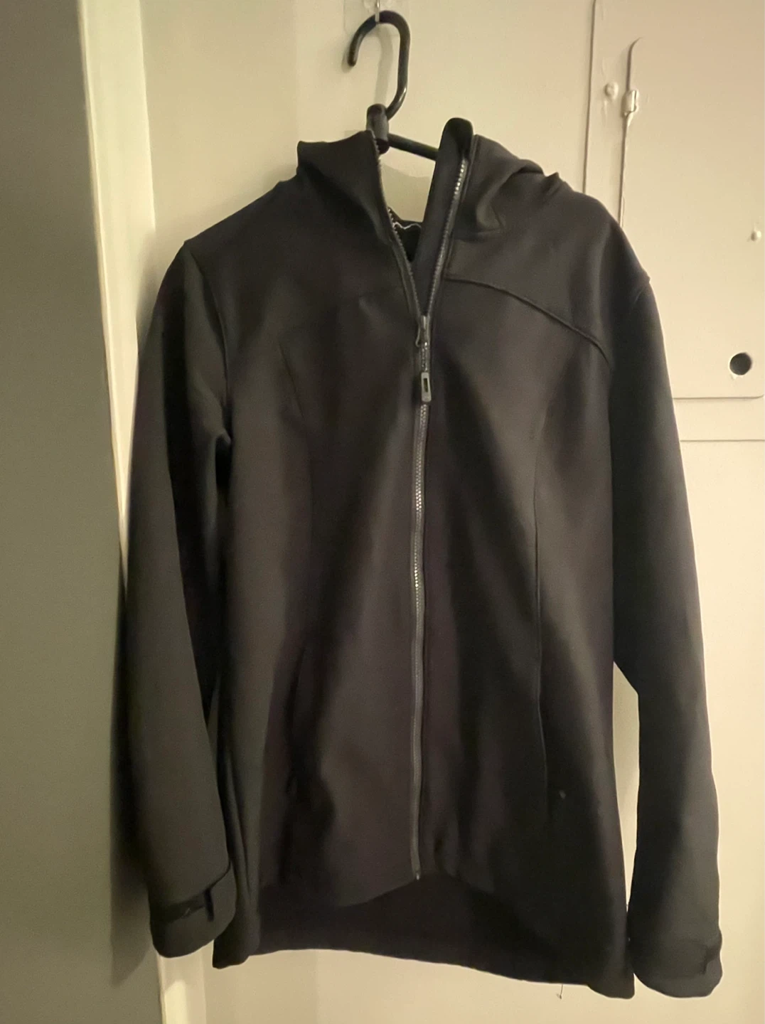 WindRiver Hyper-Dri Jacket Medium – Lightweight Spring Jacket 🌿