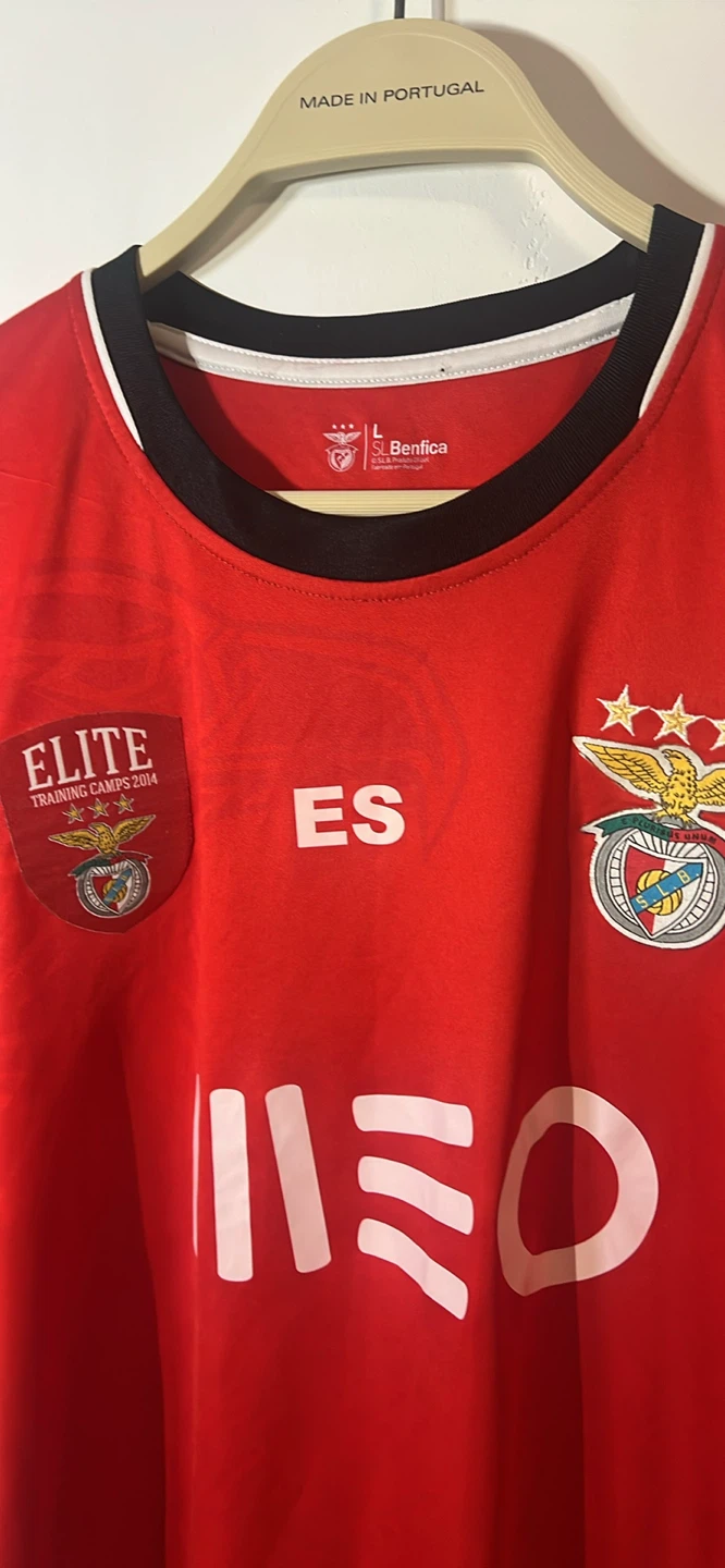 SL Benfica Soccer Jersey Size L