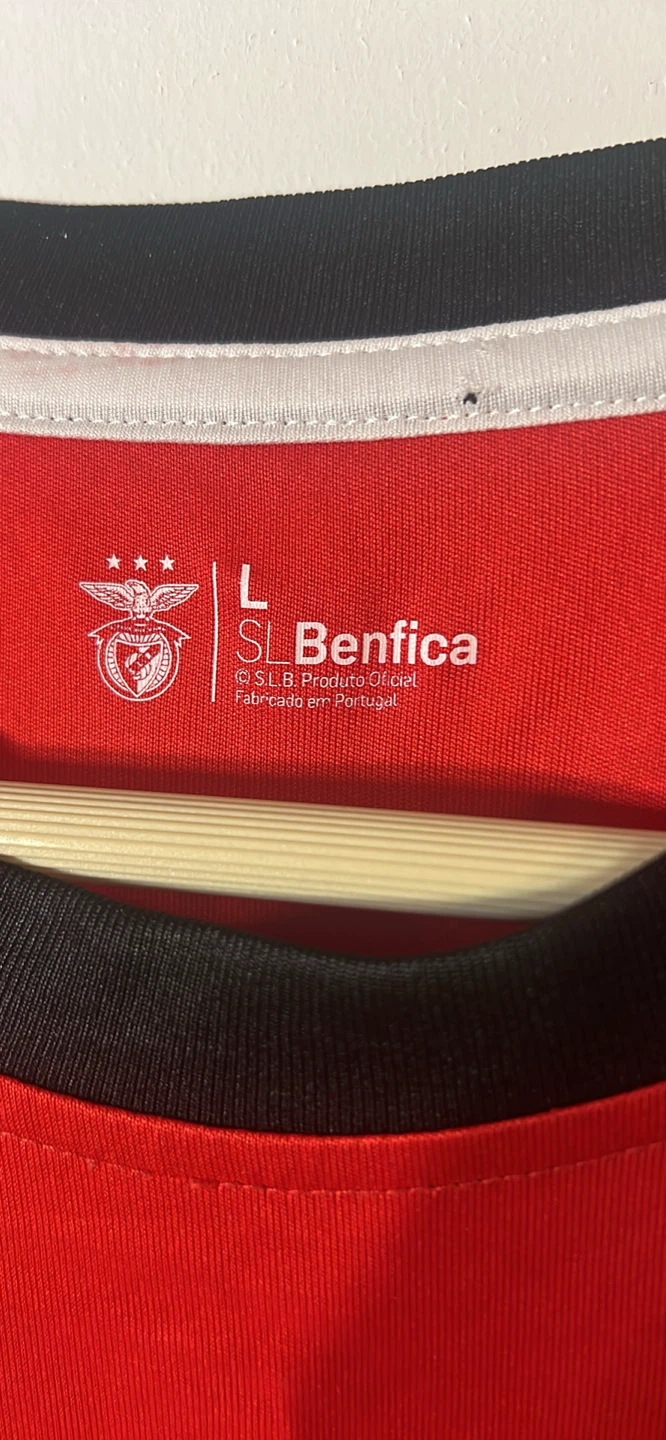 SL Benfica Soccer Jersey Size L - photo 4