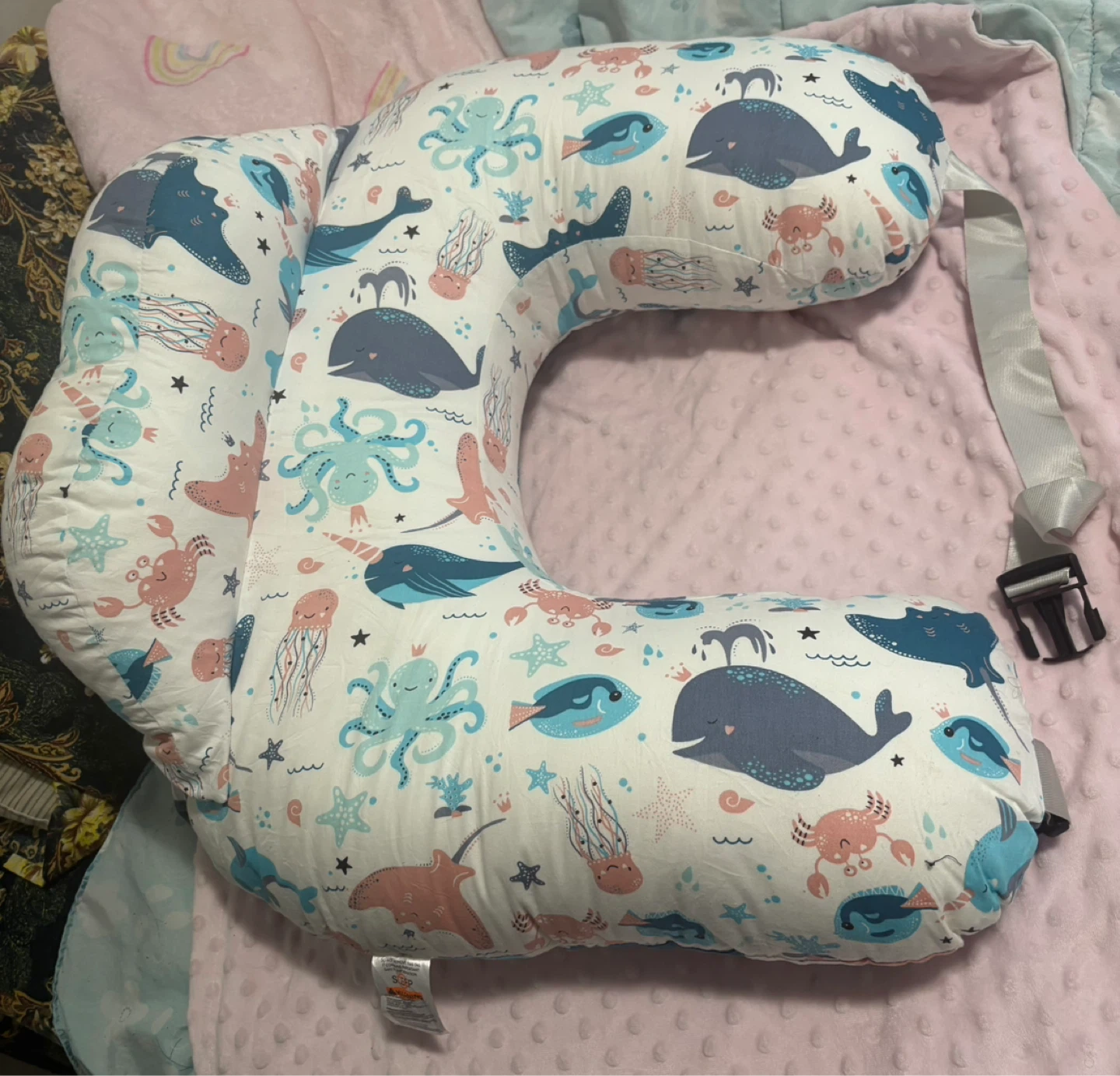 Nursing pillow - photo 3
