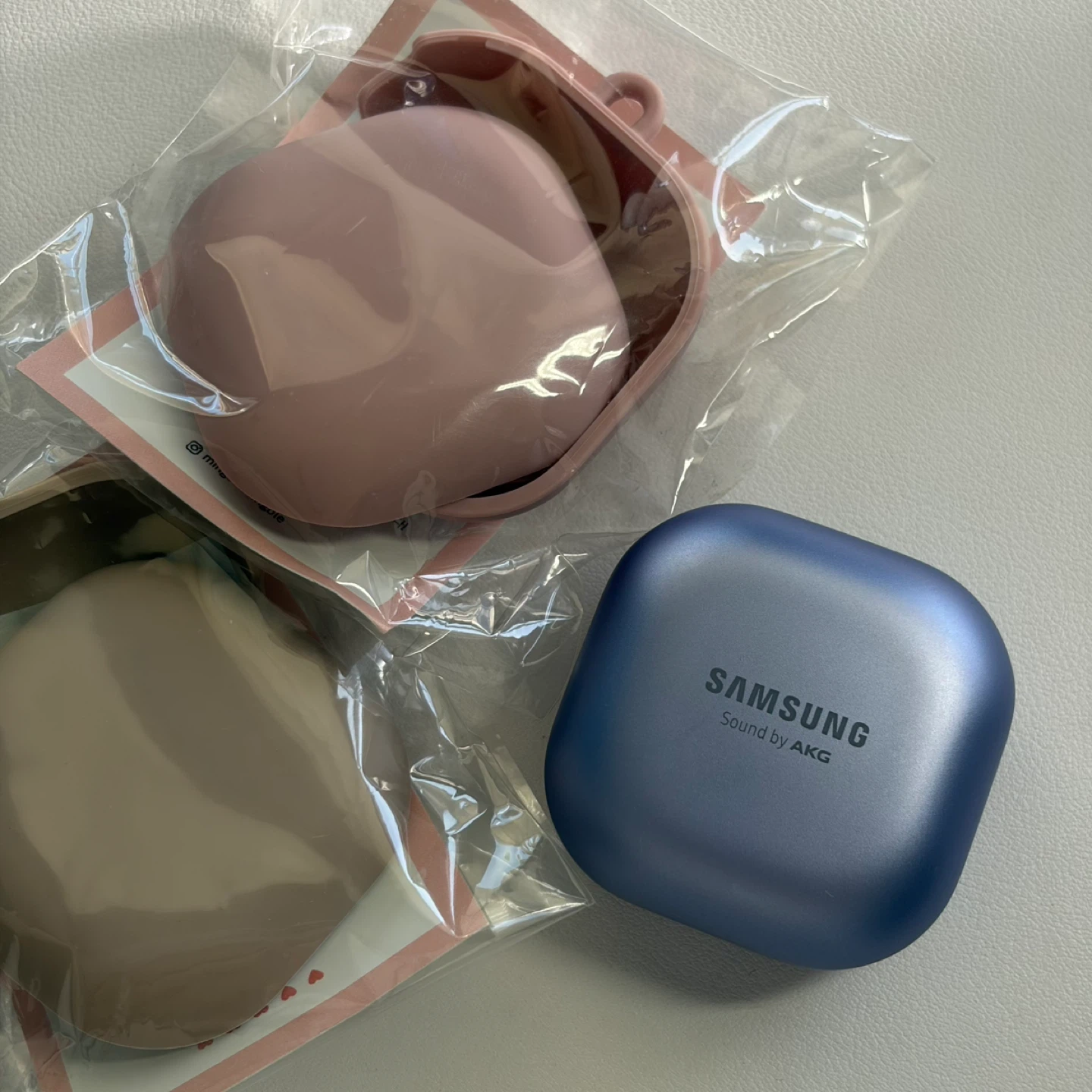 Galaxy Buds Pro + Cases