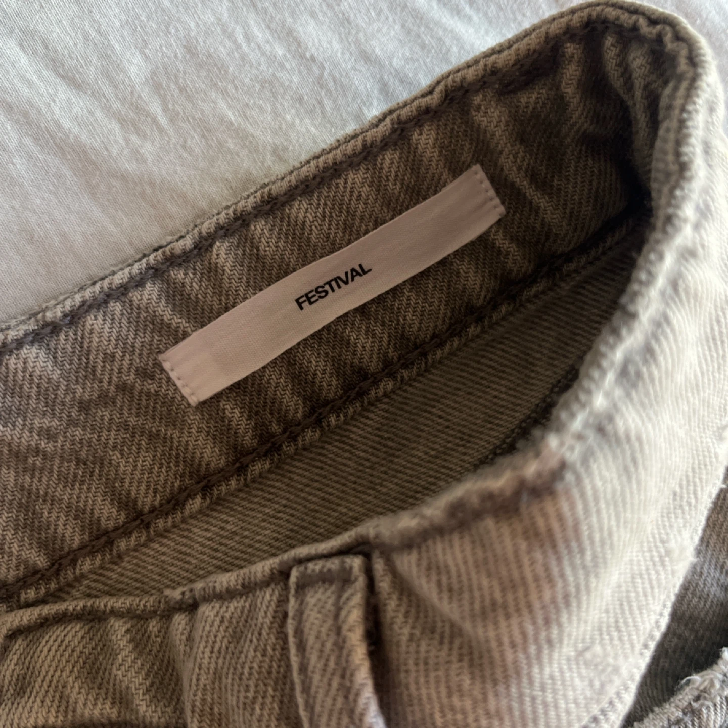 Garage Denim Grey Distressed Denim Shorts Size 26 - photo 3
