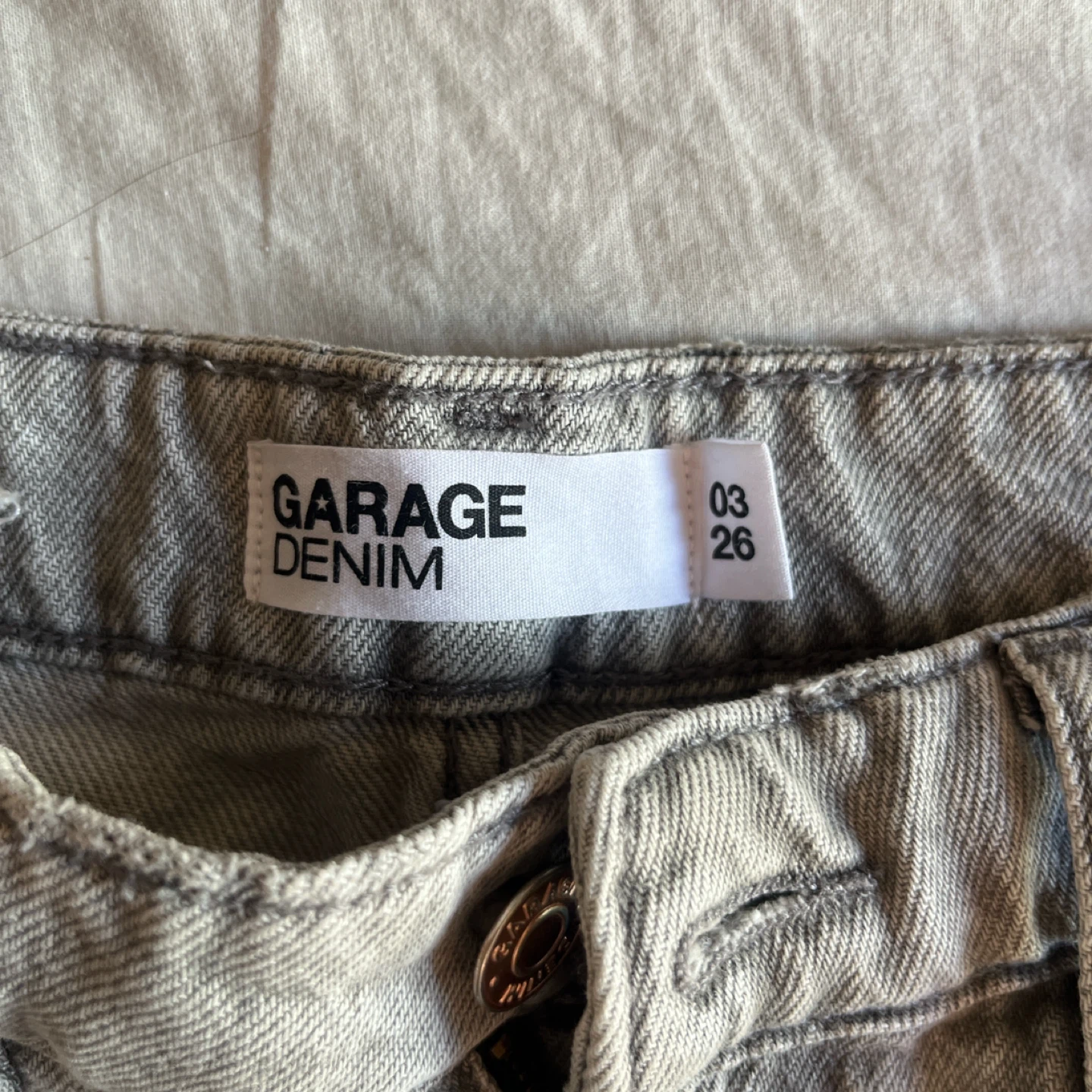 Garage Denim Grey Distressed Denim Shorts Size 26 - photo 2