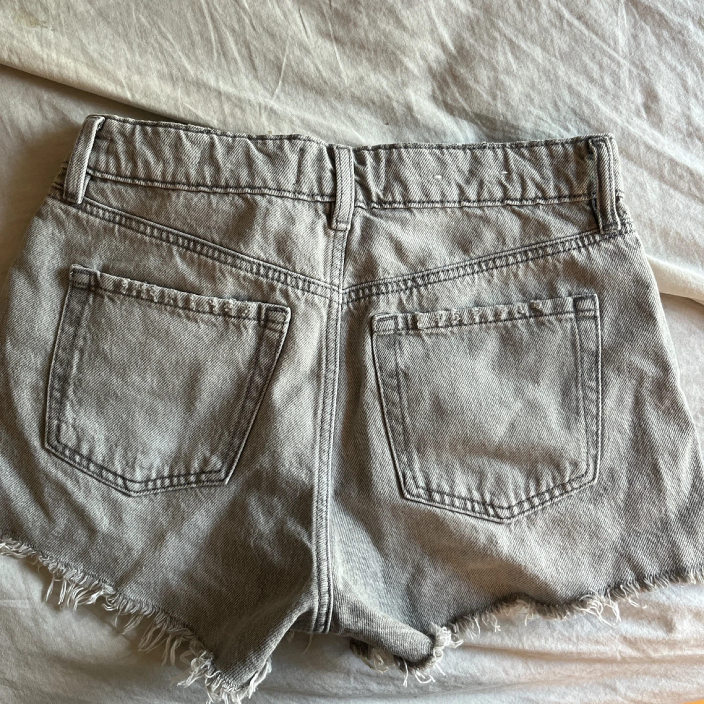 Garage Denim Grey Distressed Denim Shorts Size 26 - photo 4