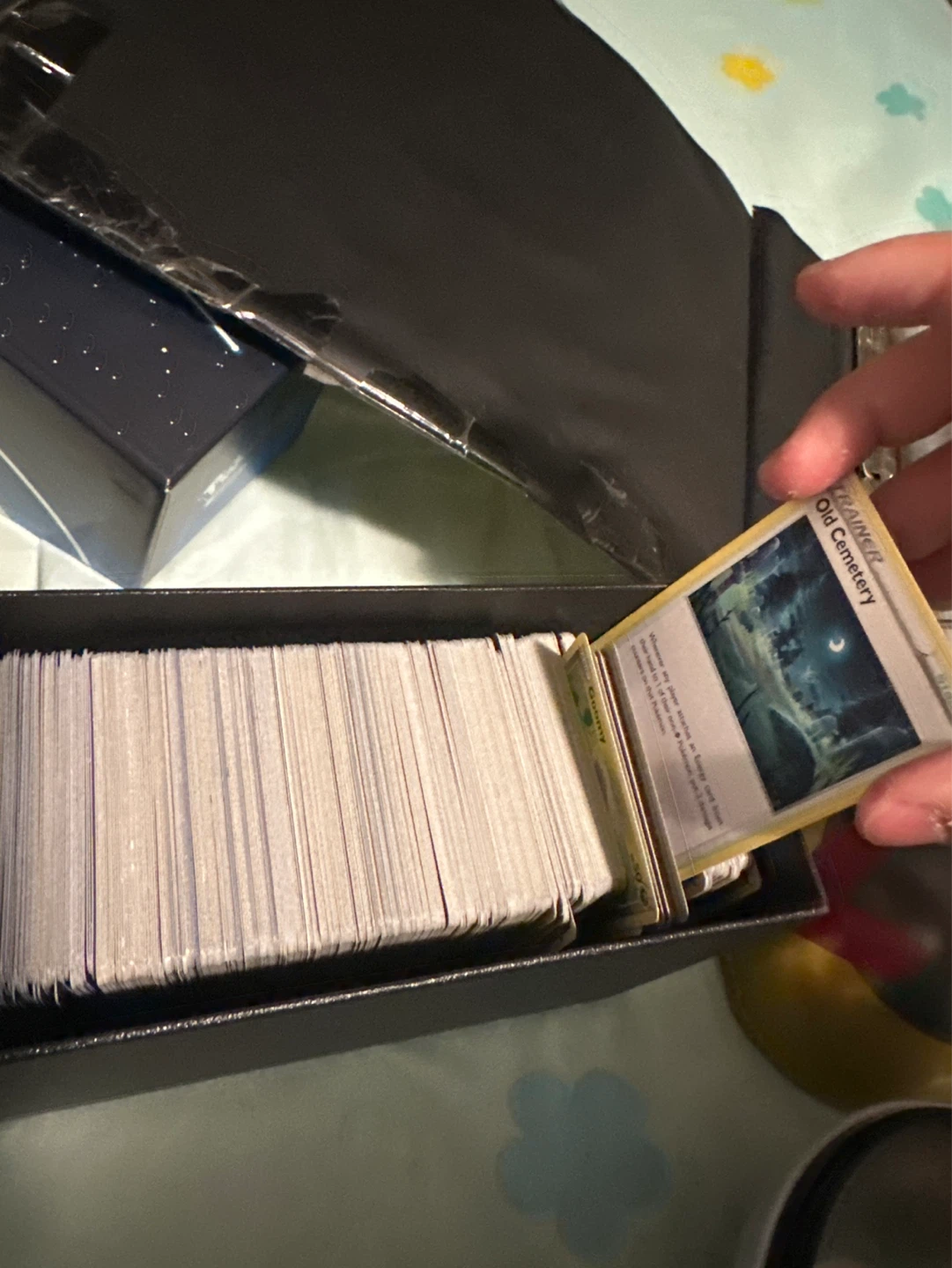 100PCS Pokemon Bulk Cards