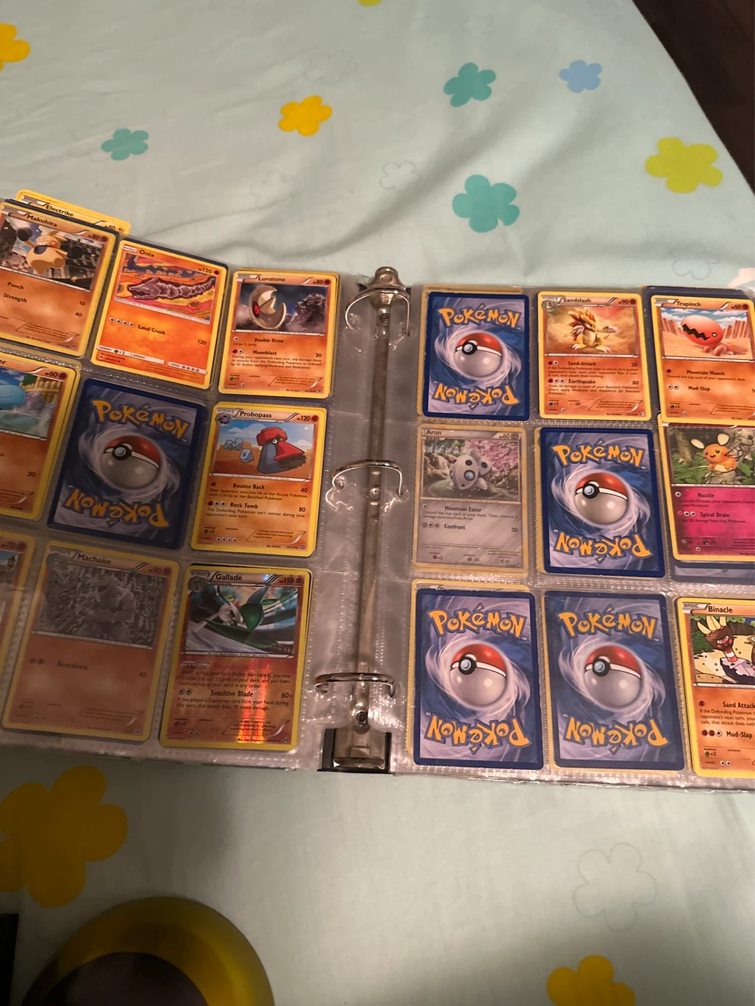 100PCS Pokemon Bulk Cards - photo 4